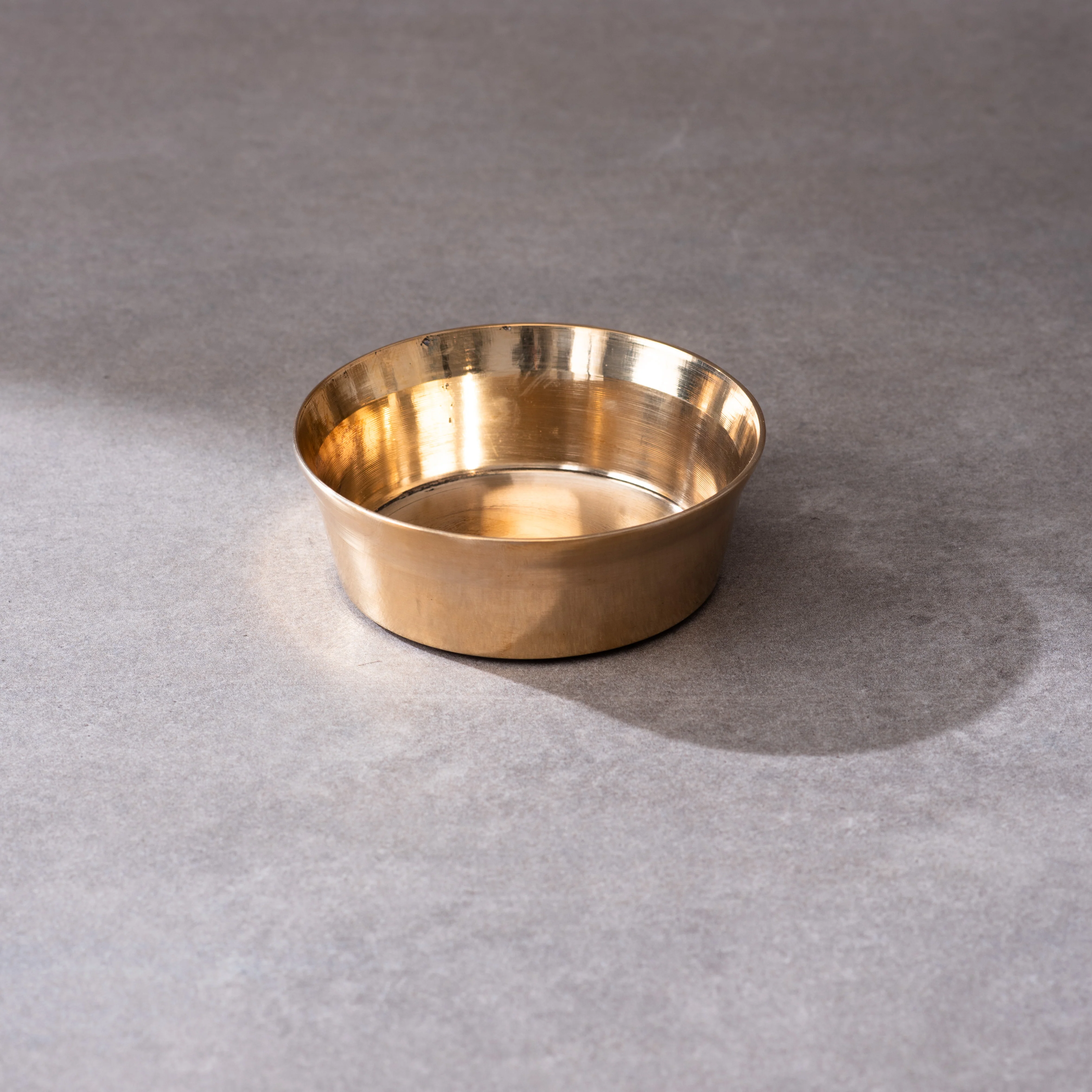 Bronze (Kansa) high hipped plate (Thaali) Set 10.5" - 5 pieces (1 Thaali, 2 bowls, 1 glass, 1 spoon) - Image 8