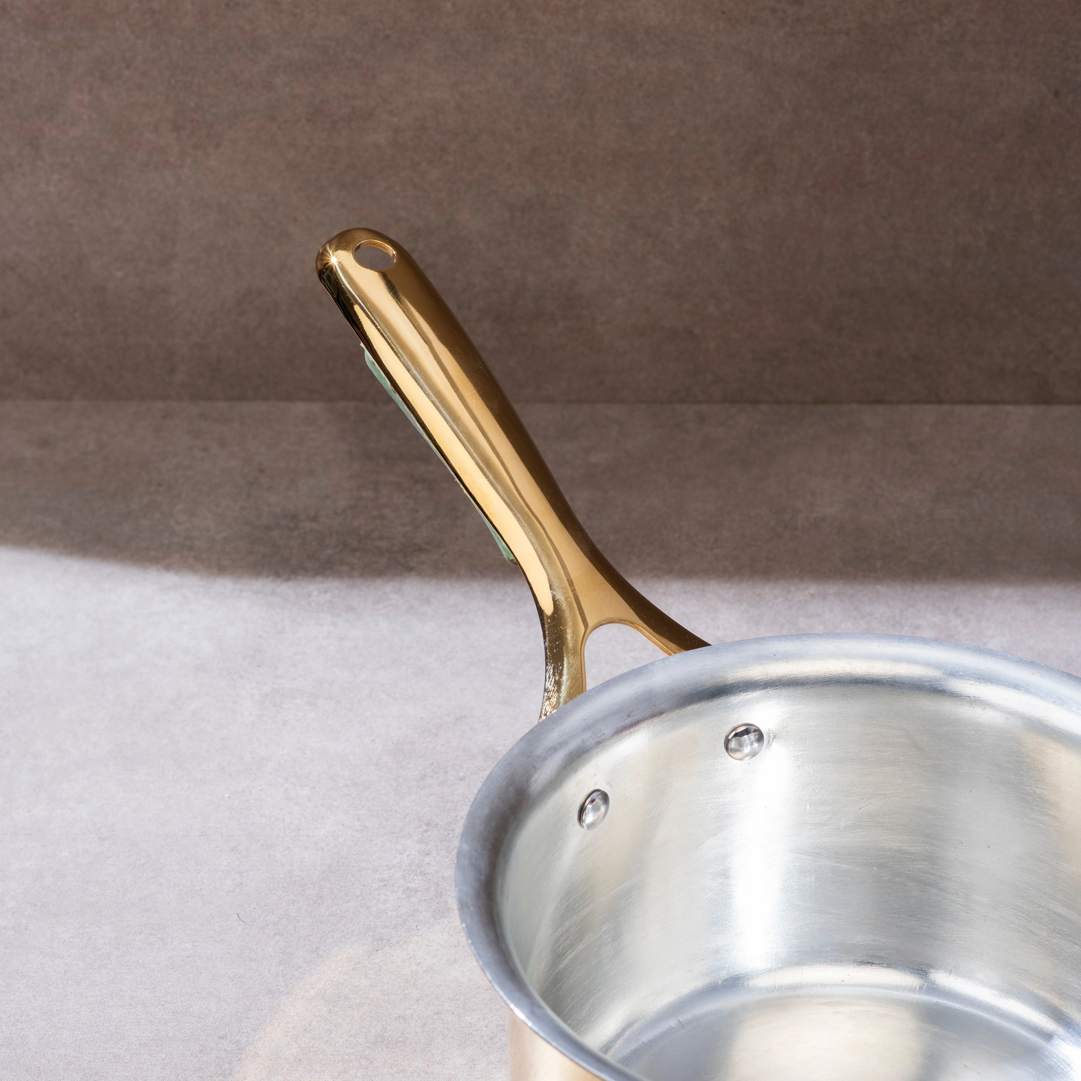 Brass Saucepan with insulated handle - Image 13