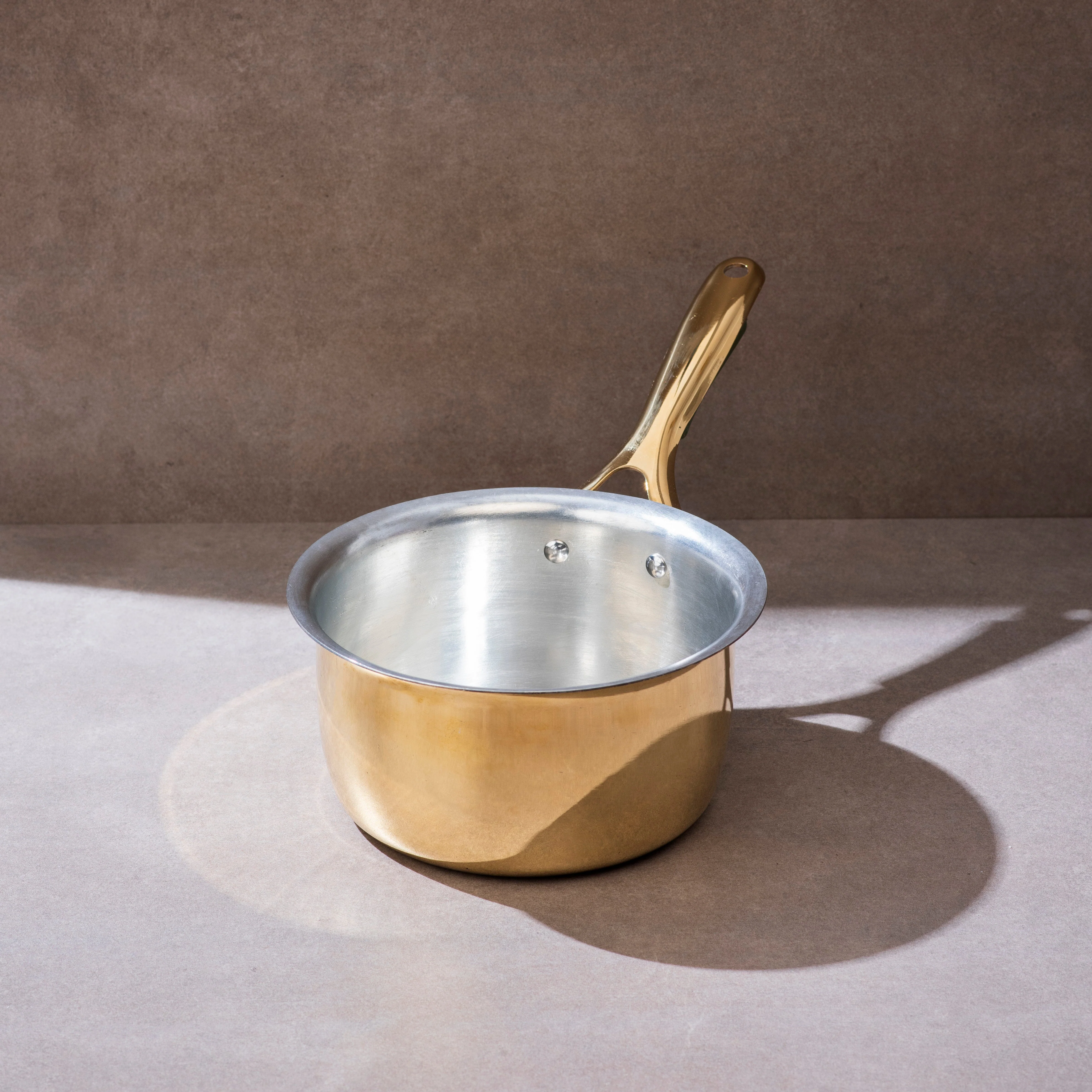Brass Saucepan with insulated handle - Image 12