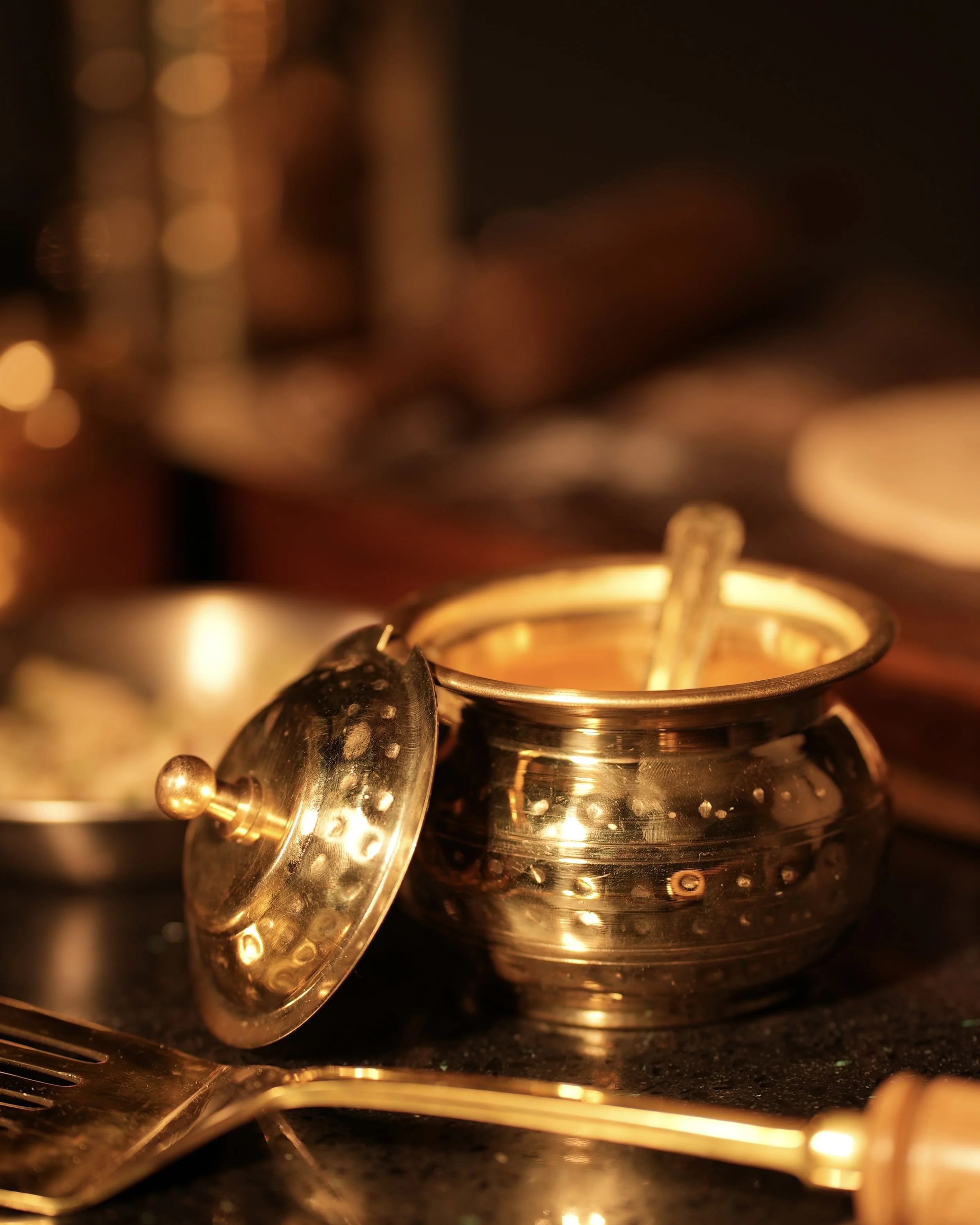 Brass Ghee pot/ Clarified butter pot - Image 8