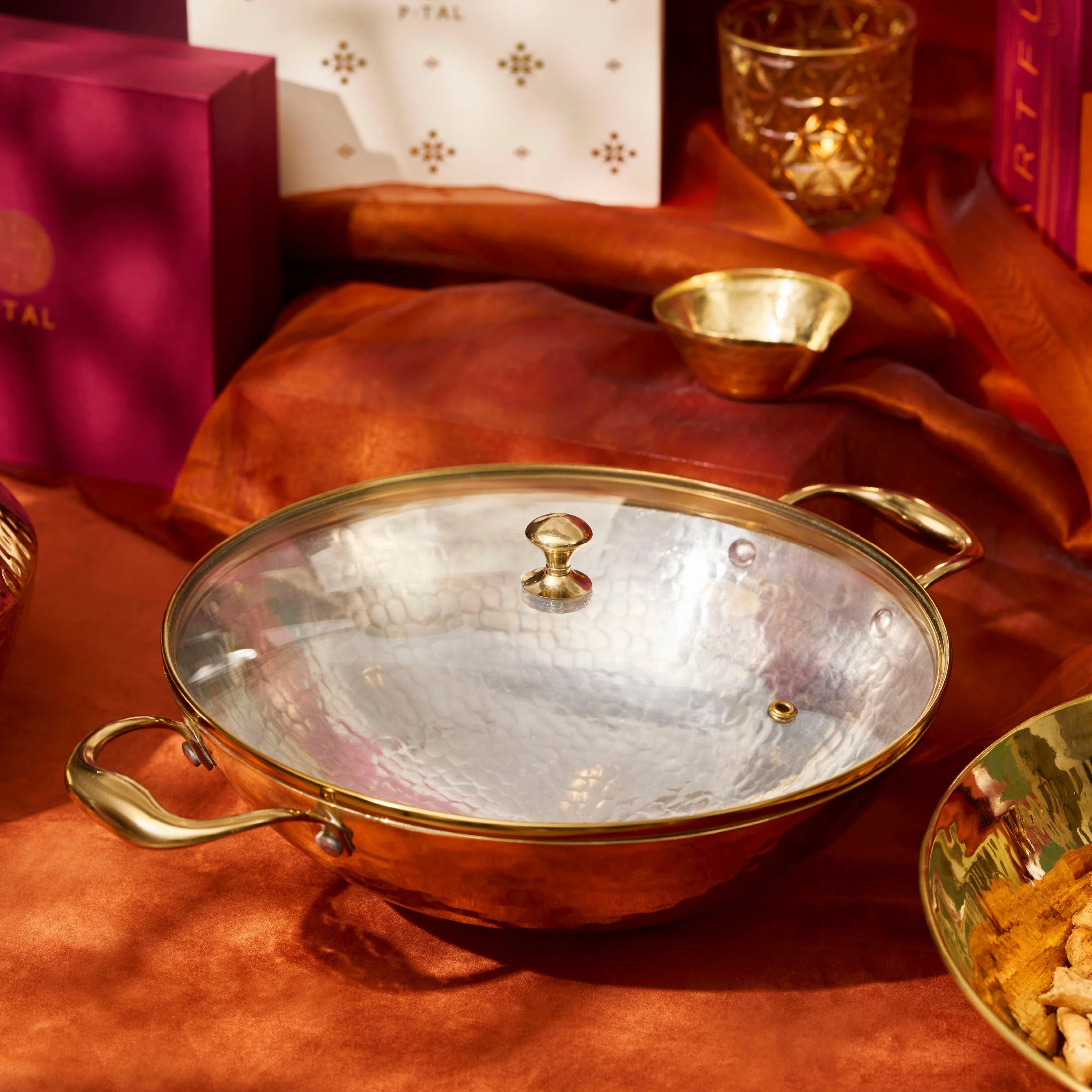 Set of 3 Brass Woks with Glass lids/Kadhai (Circular & Deep cooking/ serving Utensil) - 1L round, 3L round and 3L flat 6 Pieces Set - Image 14